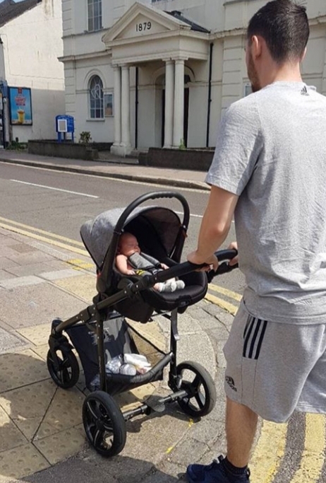 venicci pram with fur