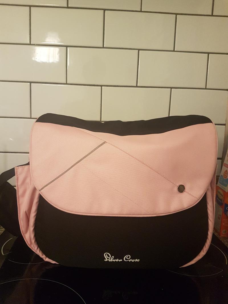 Silver Cross Changing Bag Reviews page 2