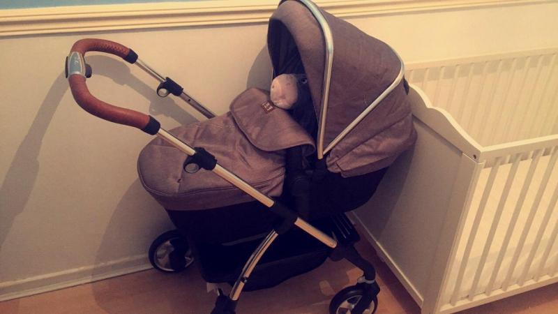 Silver Cross Wayfarer Pram and Pushchair Reviews page 17