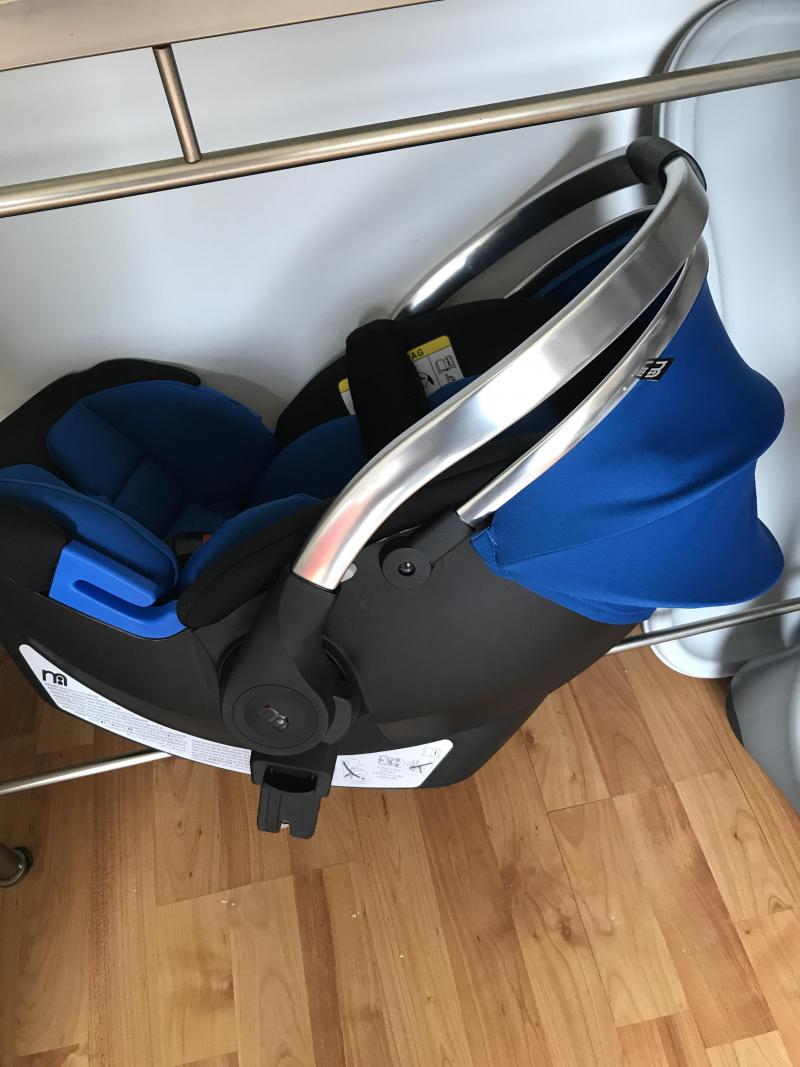 Mothercare 4Wheel Journey Travel System Reviews page 16