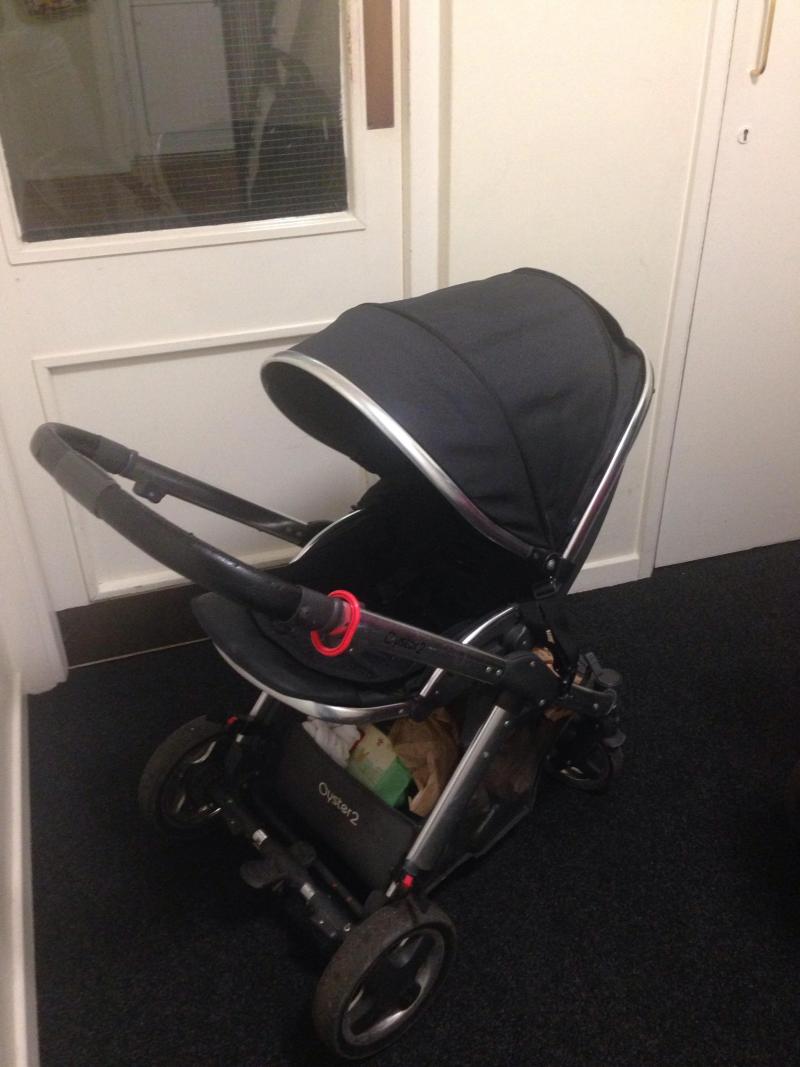Oyster 2 pram review top