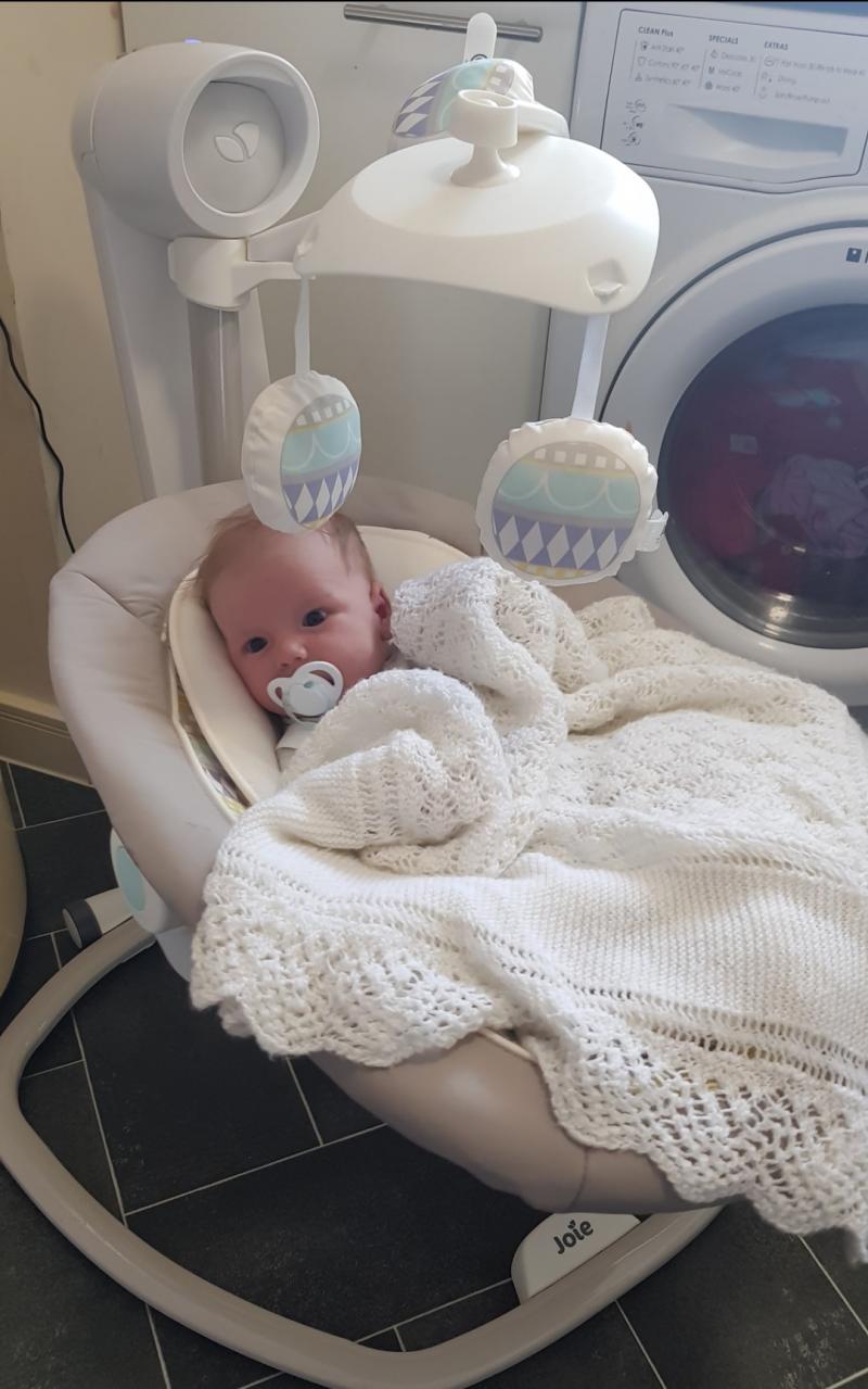 joie serina swivel review