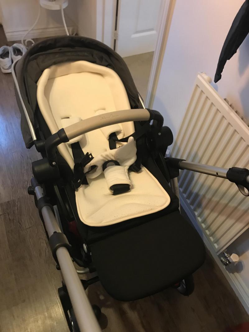 Silver cross pursuit travel system sales