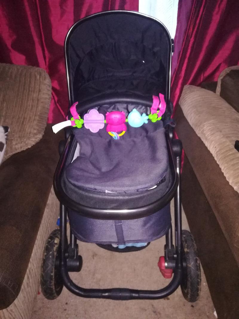 Mothercare Orb Pram and Pushchair Reviews page 2