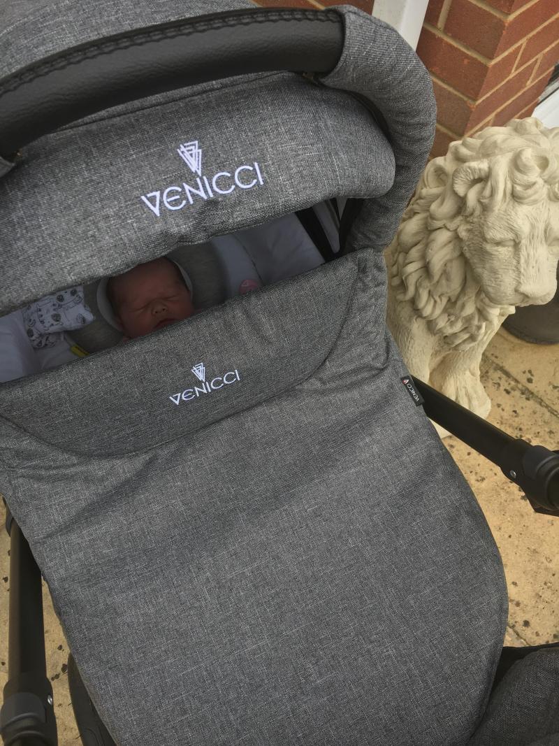Venicci Mini Travel System Reviews