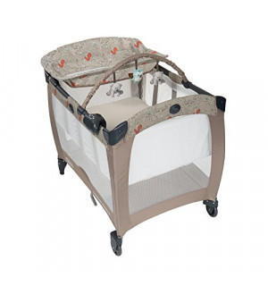 Graco travel cot with bassinet outlet