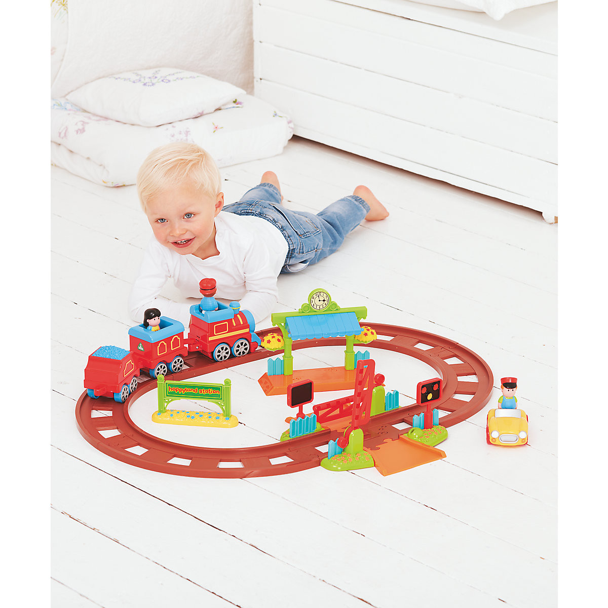 Happyland train set outlet