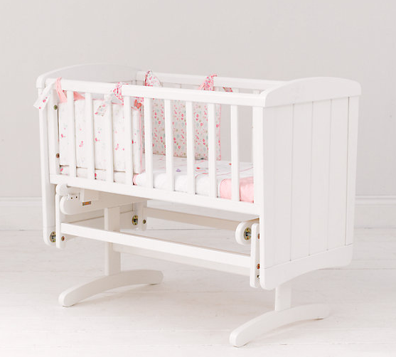 mothercare swinging crib