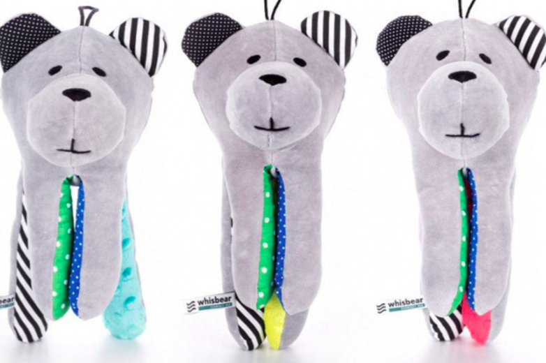 Whisbear the humming bear with cry top sensor